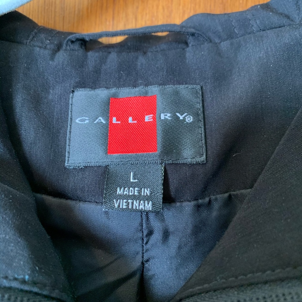 Jacket - Picture 3 of 4